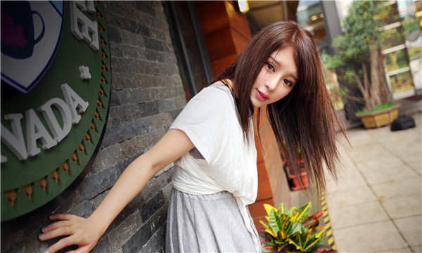 景宁想找一个女性生孩子给报酬-｛找个女人生孩子多少钱｝
